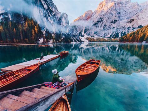 壁紙、2560x1918、山、イタリア、湖、ボート、桟橋、lago Di Braies Dolomites、倒影、自然、ダウンロード、写真
