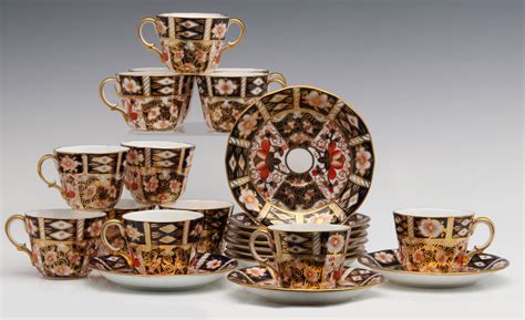 515 Royal Crown Derby Traditional Imari Cupsaucer Sets