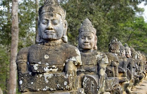 Le Cambodge Une Plongée Dans Lancien Empire Khmer Dossiers Billet