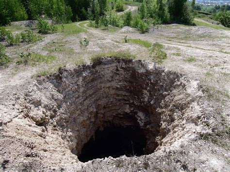 qual è il buco più profondo mai scavato sulla terra e quanto in profondità possiamo andare
