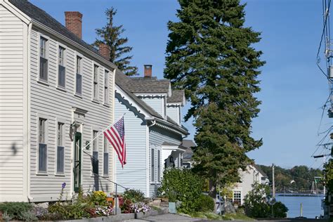 A Visit to Historic New Castle - New Hampshire Magazine