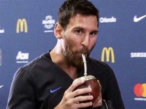 Lionel Messi Y Un Mate Que Llamó La Atención De Sus Fans