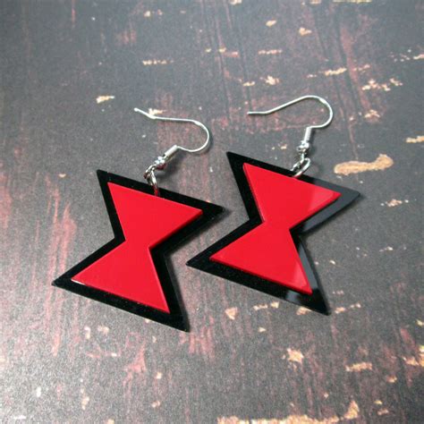Black Widow Symbol Red Hourglass Dangle Earrings ⋆ Its Just So You
