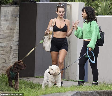 Abbie Chatfield Flaunts Her Cleavage In A Crop Top As She Heads Out For A Morning Walk