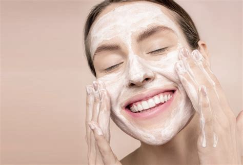 How To Wash Your Face Properly The Most Important Tips Be Spotted