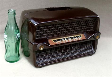 Admiral Model 7t10 Antique Bakelite Tube Radio From 1947 Restored