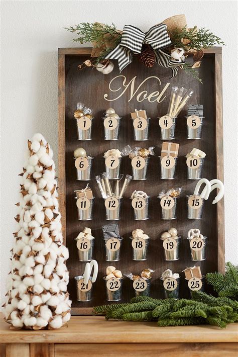 22 Gorgeous Farmhouse Christmas Crafts To Make This Holiday Diy