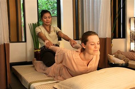 Ancient Technique Of Thai Massage With Modern Methods Is For Happy