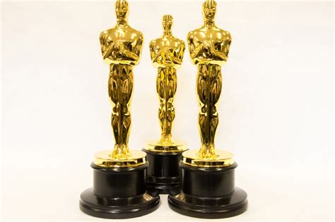 This Year’s Oscar Statue Got A Lot Sexier