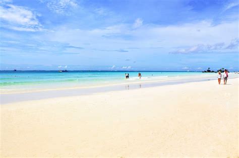 Finding Paradise In Boracay