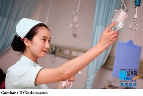 Mencari Asisten Perawat di Tangerang: Peluang Karir untuk Anda!