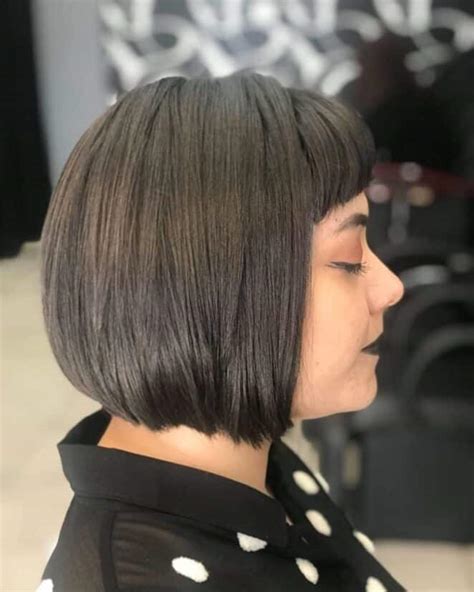 Bangs For Round Face Shapes 23 Flattering Haircuts Guzman Thattems