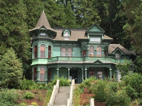 Eugene Oregon Old Victorian Homes Victorian Homes Classic House