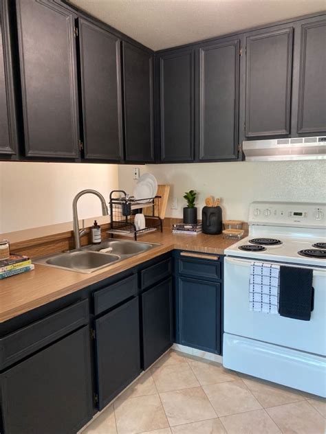 The cabinets that you already have can be mixed with these cabinets, also it might not have any bad effect on the kitchen or the storage. Renter friendly kitchen makeover. How to contact paper ...