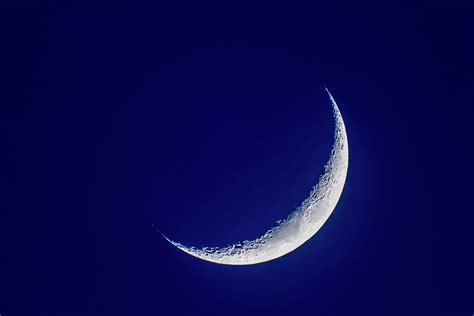 4 Day Old Waxing Crescent Moon In Blue Photograph By Alan Dyer Fine