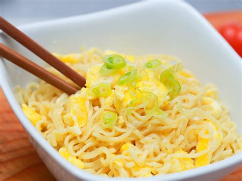 How To Cook A Noodles And Egg Quick Meal 11 Steps With Pictures