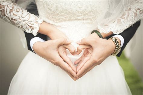 Comparison Between Love Marriage And Arranged Marriage Parent Herald