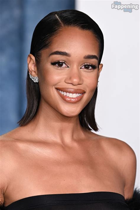 Laura Harrier Flashes Her Nude Tits At The Vanity Fair Oscar