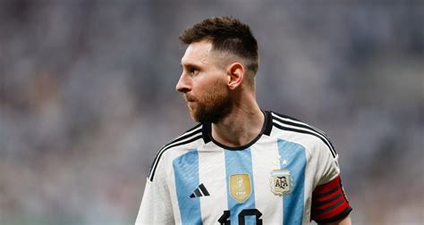 Un Argentin Messi Maillot De Ronaldo Alejandro Garnacho