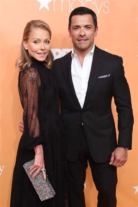 Kelly Ripa And Mark Consuelos A Timeline Of Their Relationship Us Weekly