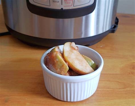 Select the manual or pressure cook menu and set the time to 5 minutes on high pressure if you like firm baked apples or 10 minutes if you like very soft baked apples. Instant Pot Cinnamon Apples: An Easy Recipe With So Many Uses