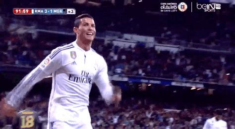 Visualizza altre idee su calcio, juventus, calciatori. Ronaldo Goals: 7 Of Cristiano Ronaldo's Best At Real Madrid