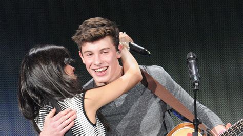 Полное имя — карла камила кабелло эстрабао (karla camila cabello estrabao). Nach Flirt-Pics: Camila Cabello auf Konzert von Shawn ...
