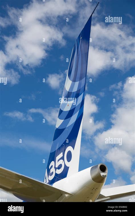 Airbus A350 Xwb At Farnborough Air Show 2014 Qatar Airways Stock Photo