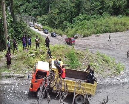 Bekerja senin hingga sabtu (setengah hari) 6. Supir Angkutan Pedalaman Atau Supir Pribadi Diminta ...