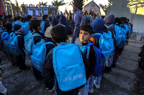 Find information on unicef's humanitarian aid efforts for children in crisis. UNICEF helps 682,000 children access education in Iraq in 2016