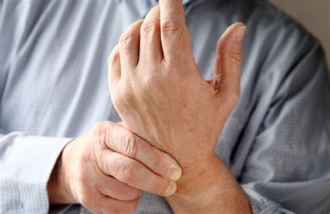 14 Causes Of Pins And Needles In Hands Or Feet
