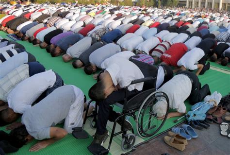 muslims celebrate eid al adha at hajj pilgrimage and around the world metro news