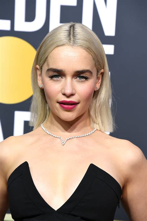 Emilia Clarke Celebrity Hair At The 2018 Golden Globes Popsugar Beauty Uk