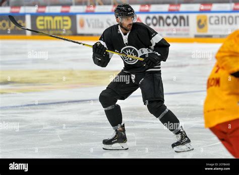 Matteo Nodari Lugano Hockey Hi Res Stock Photography And Images Alamy