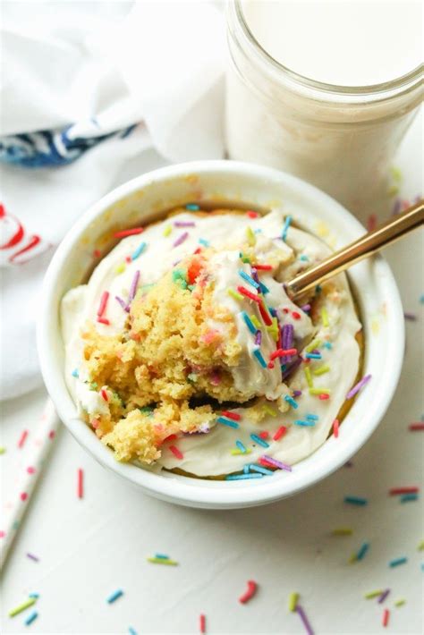 From chocolate or white cake to lemon and carrot cake, you'll find dozens of the best birthday cake recipes, just waiting to be decorated. Keto Birthday Cake Mug Cake | Easy, Low Carb, And Made In ...