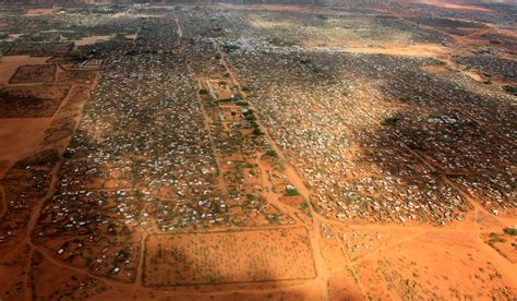 Au Kenya Le Gigantesque Camp De Réfugiés De Dadaab Est Loin Davoir Fermé Ses Portes