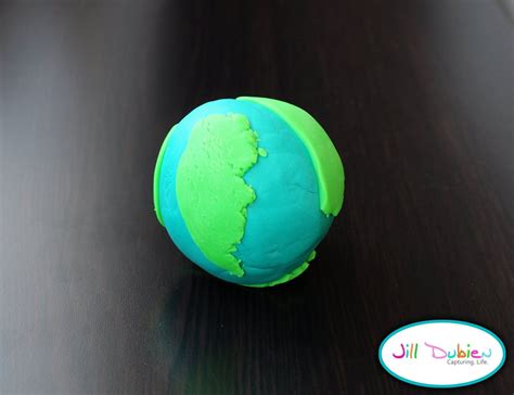 Meet The Dubiens Playdoh Planet Earth And Some Babbling Too Earth