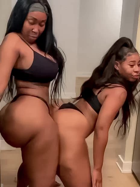 Sexy Pawg Twerking That Ass Shesfreaky