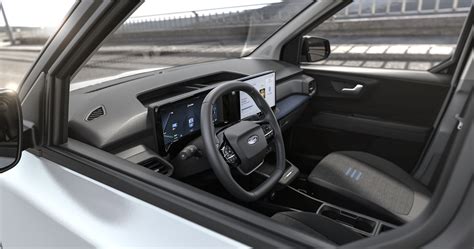 Yeni Ford Tourneo Courier Tanıtıldı İşte Tasarımı Ve özellikleri