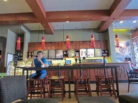 Starbucks Lucky Chinatown Mall 마닐라 레스토랑 리뷰 트립어드바이저