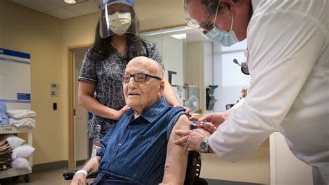 107 Year Old Veteran Receives Second Dose Of The Covid 19 Vaccine