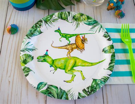 Dinosaur Party Plates 9 Wide Set Of 8 Etsy