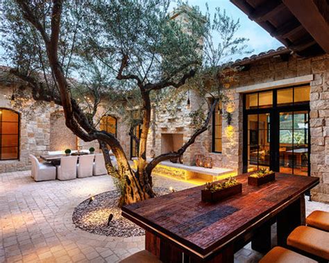 10 small courtyard garden video: Enclosed Courtyard | Houzz