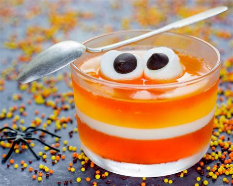 Both his stage name and his marshmallow helmet were inspired by canadian dj deadmau5. Marshmallow Eye | Layered Orange Halloween Gel Treat ...