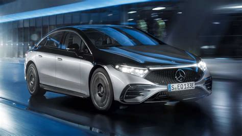 Mercedes Benz Eqs Debuts With Slippery Styling And Mile Range