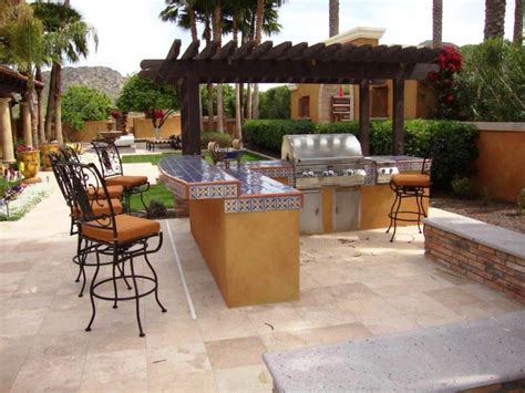 There seems to be a growing trend these days for outdoor kitchen bar projects. 10 Awesome Concepts of How to Build Backyard Bbq Area ...