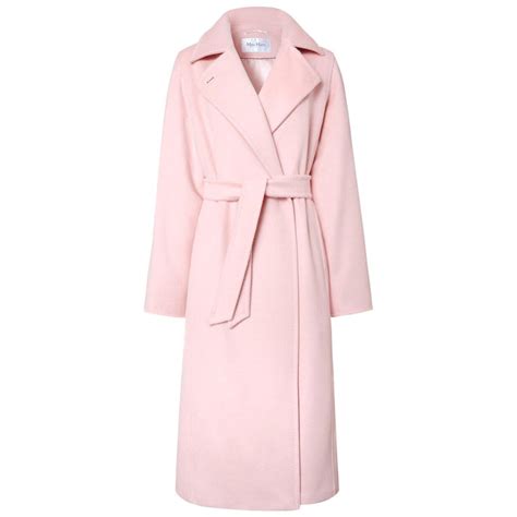 Cinch the belt for extra warmth on chilly mornings. Max Mara Manuela Belted Camel-Hair Coat at 1stDibs