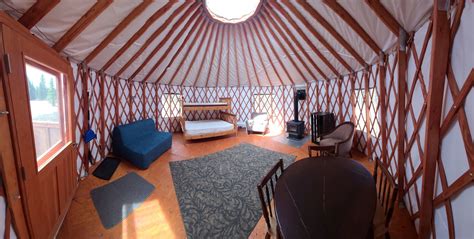 The Yurts Camp Valaqua