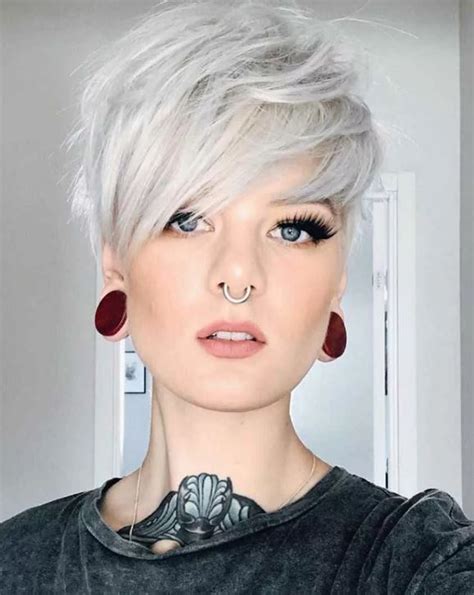Channel for 'the white winged collective consciousness of nine' clairvoyant wayshower, bringing forward channeled messages to humanity. Women's short haircut for hair 2020-2021 | luxhairstyle