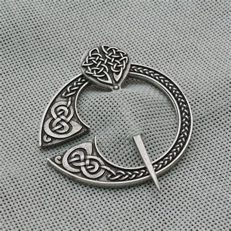 Viking Brooches Pins For Women Vintage Accessories Cloth Cloak Brooch